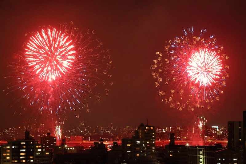 関東の行ってみたい花火大会ランキングで１位に選ばれた足立の花火（その後半）_b0291402_05374065.jpg