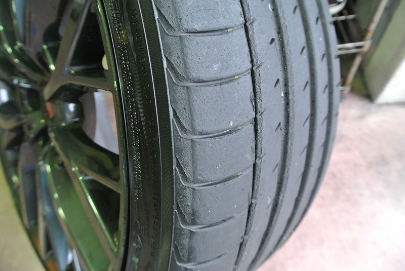 WRX STIのタイヤを観察_f0076731_14042735.jpg