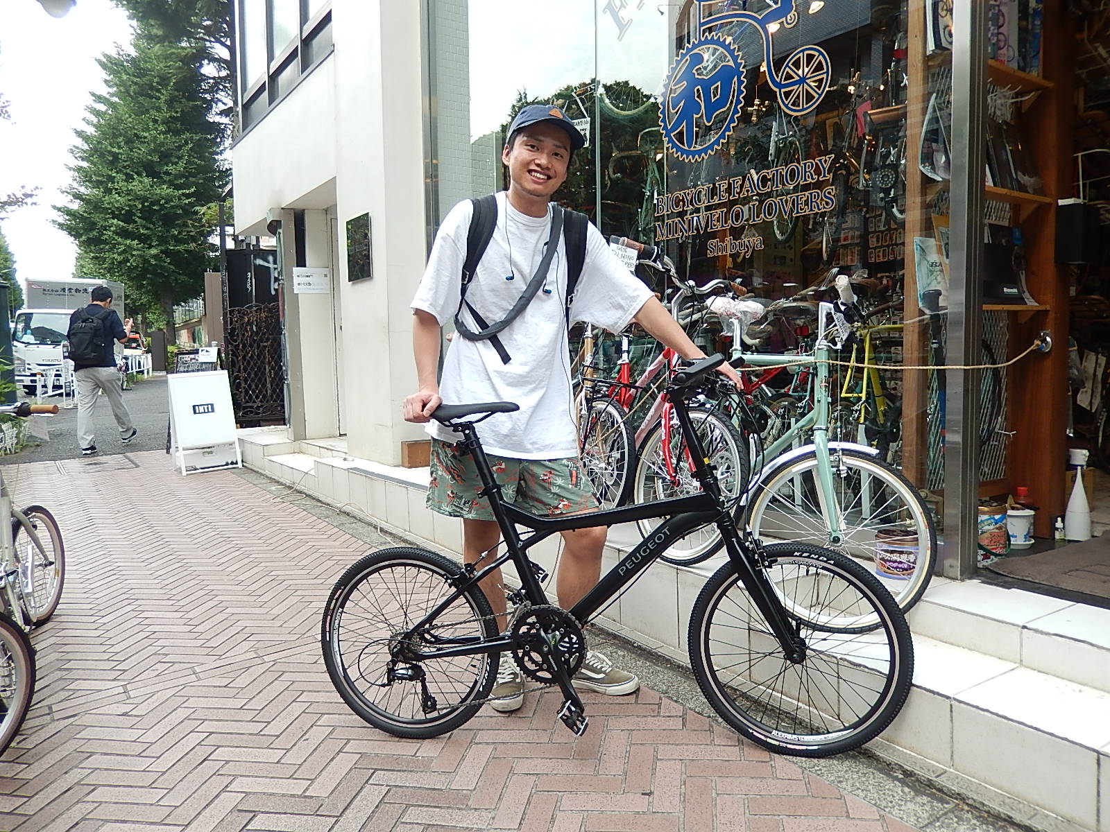 7月29日　渋谷　原宿　の自転車屋　FLAME bike前です_e0188759_19135810.jpg
