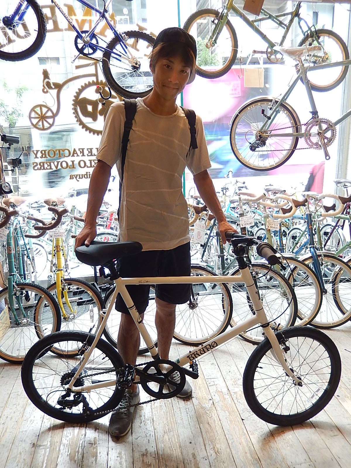 7月29日　渋谷　原宿　の自転車屋　FLAME bike前です_e0188759_19225711.jpg
