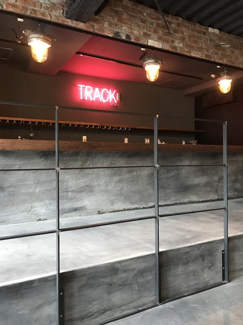 BAR TRACK_c0146581_95144.jpg