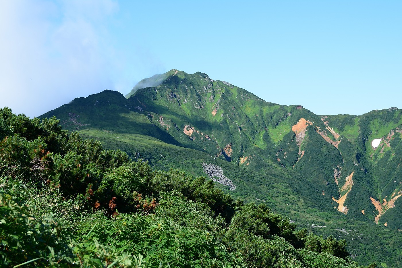 十勝連峰縦走★上富良野岳～上ホロカメットク山～十勝岳★2017.7.29_a0248508_18083777.jpg