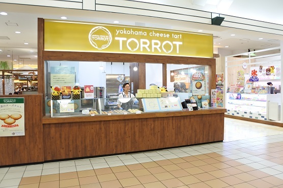 横浜チーズタルト「TORROT」　みなとみらいワールドポーターズ_c0229312_08493061.jpg