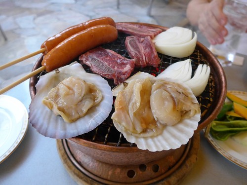 白金台「カフェ カルフォルニア」テラスBBQへ行く。_f0232060_2203070.jpg