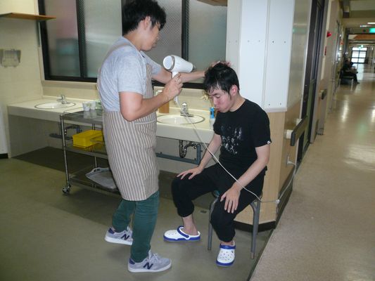 7/29 シーツ交換・入浴_a0154110_13382618.jpg
