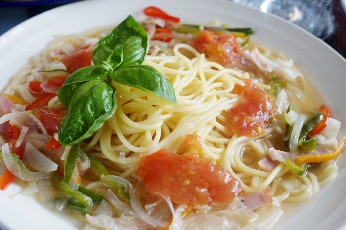 ベジタリアンのおもてなし朝ご飯 梅トマジュレかけ ノンオイルのスープパスタ 料理と趣味の部屋