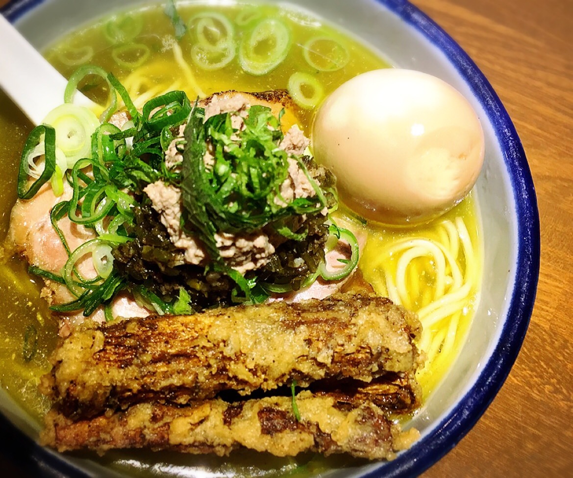 雨は やさしく 札幌市 白石区 貧乏なりに食べ歩く