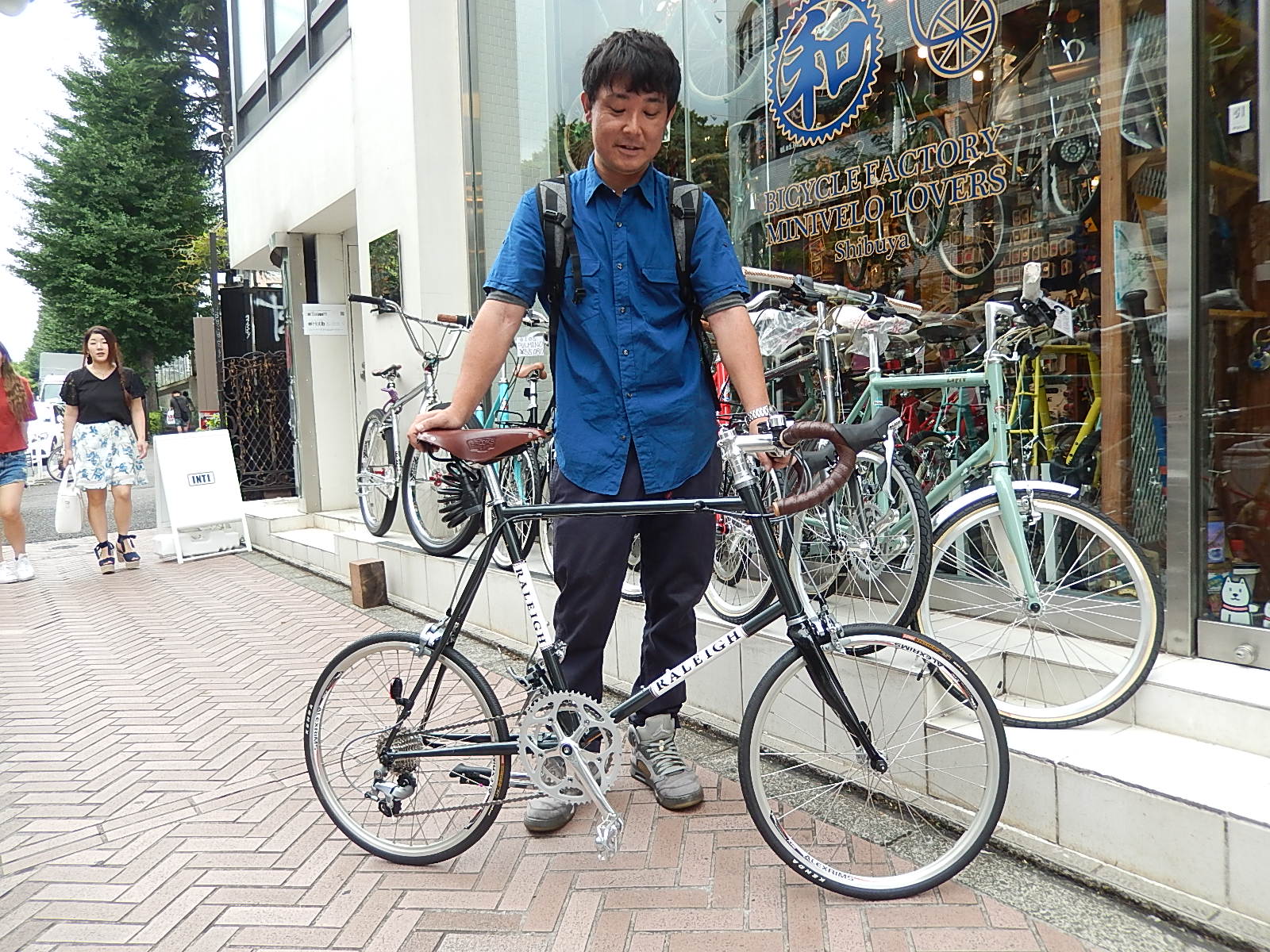 7月31日　渋谷　原宿　の自転車屋　FLAME bike前です_e0188759_19374522.jpg