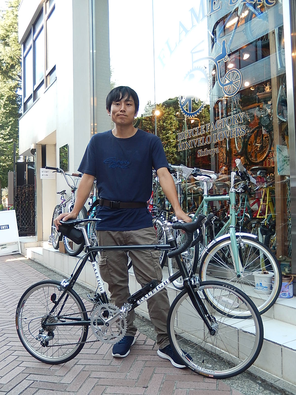 7月31日　渋谷　原宿　の自転車屋　FLAME bike前です_e0188759_19413226.jpg