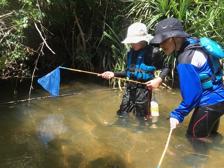 わんぱく冒険学校B〔１日目〕最初の冒険は川遊び！海の近くから上流に向かって探検、エビやウナギを探そう！_d0363878_1454960.jpg