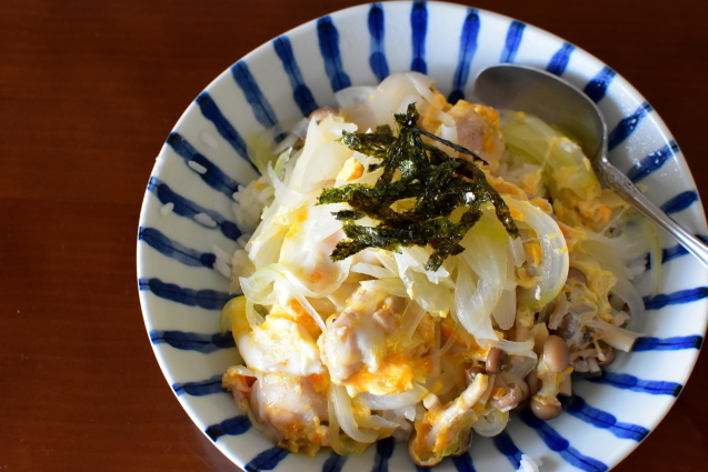 親子丼お昼ごはんとグングンバジール_f0363156_15565560.jpg