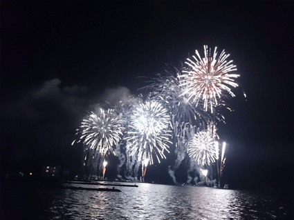 b0129758_08383844.gif