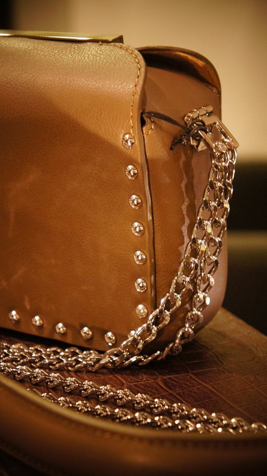 de Couture 新作バッグーーーーー!!_b0115615_17481954.jpg