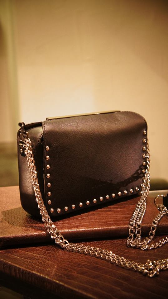 de Couture 新作バッグーーーーー!!_b0115615_17484314.jpg