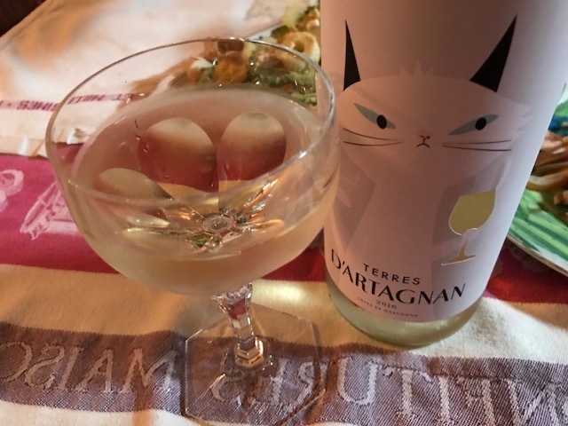 猫に乾杯_d0178779_20361970.jpg