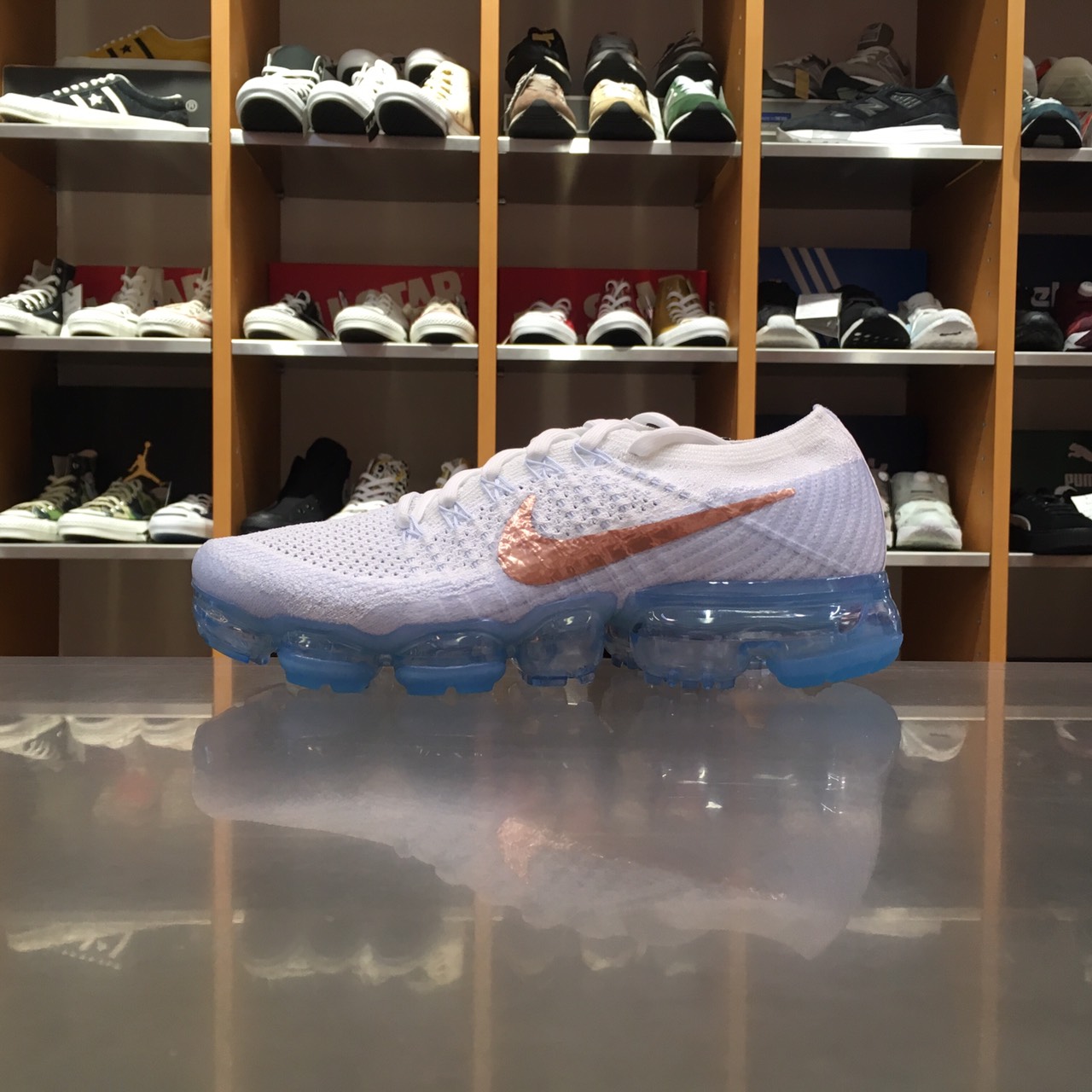 8月3日発売 Vapormax Uptown Deluxe Fukuoka Best Select Sneaker Shop Since 01 福岡県福岡市中央区大名 1 1 2 2