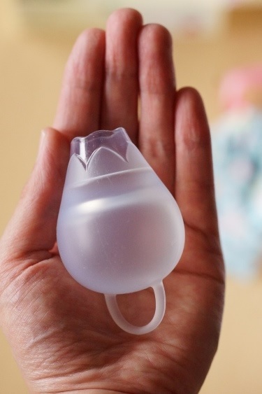 女性向け　台湾 Menstrual cup（月経カップ）買ってみました！_c0326599_19063473.jpg