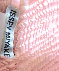 イッセイ ミヤケ（ISSEY MIYAKE）のカーディガン0803_d0117518_10034920.jpg