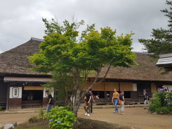 茅葺き屋根の民家が並ぶ大内宿へ_d0269832_07394140.jpg