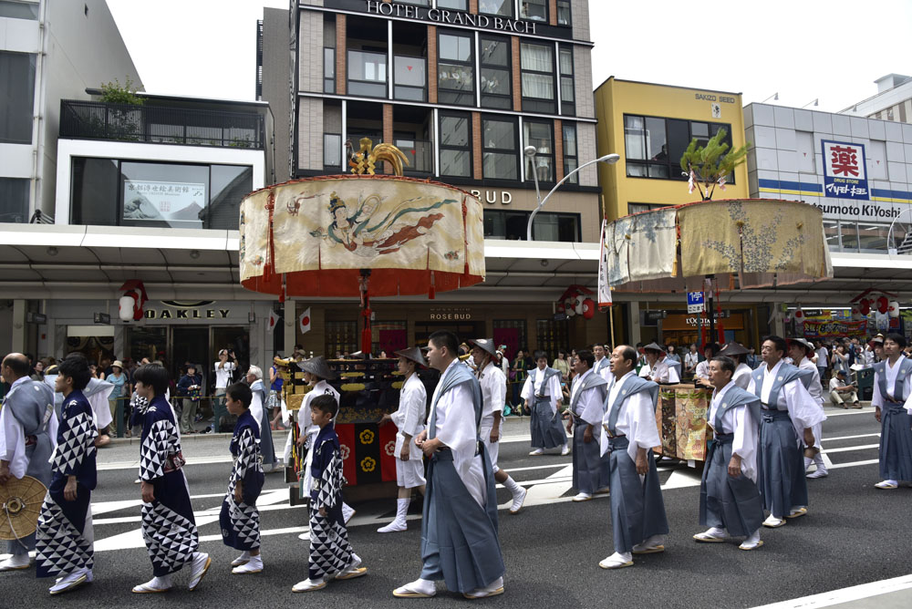 祇園祭り・前祭・山鉾巡行（改訂版）_e0367330_3525959.jpg