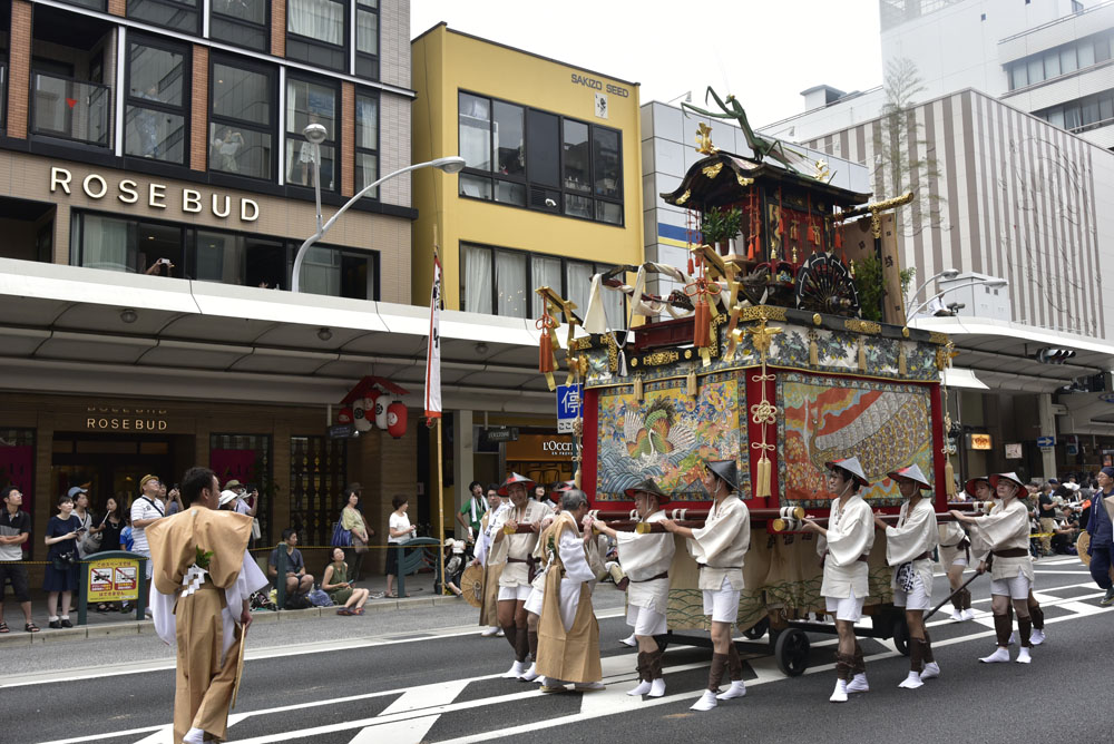 祇園祭り・前祭・山鉾巡行（改訂版）_e0367330_3533296.jpg