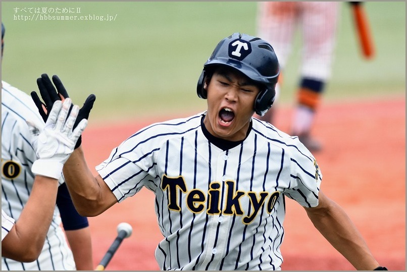 東海大高輪台 野球 ユニフォーム 高校野球】濃い青の縦じまユニホームに新調した東海大高輪台