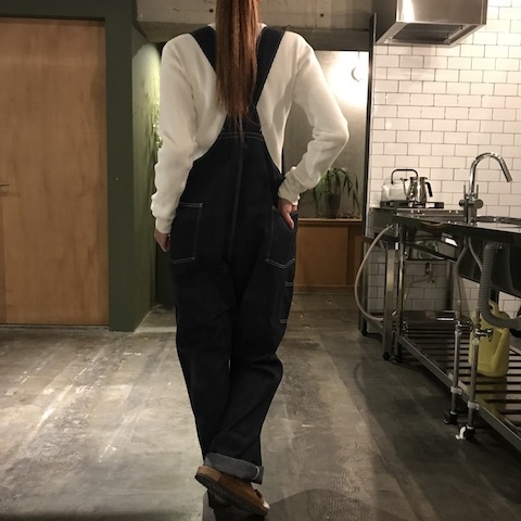 オーバーオール　と　白_d0364239_20204929.jpg