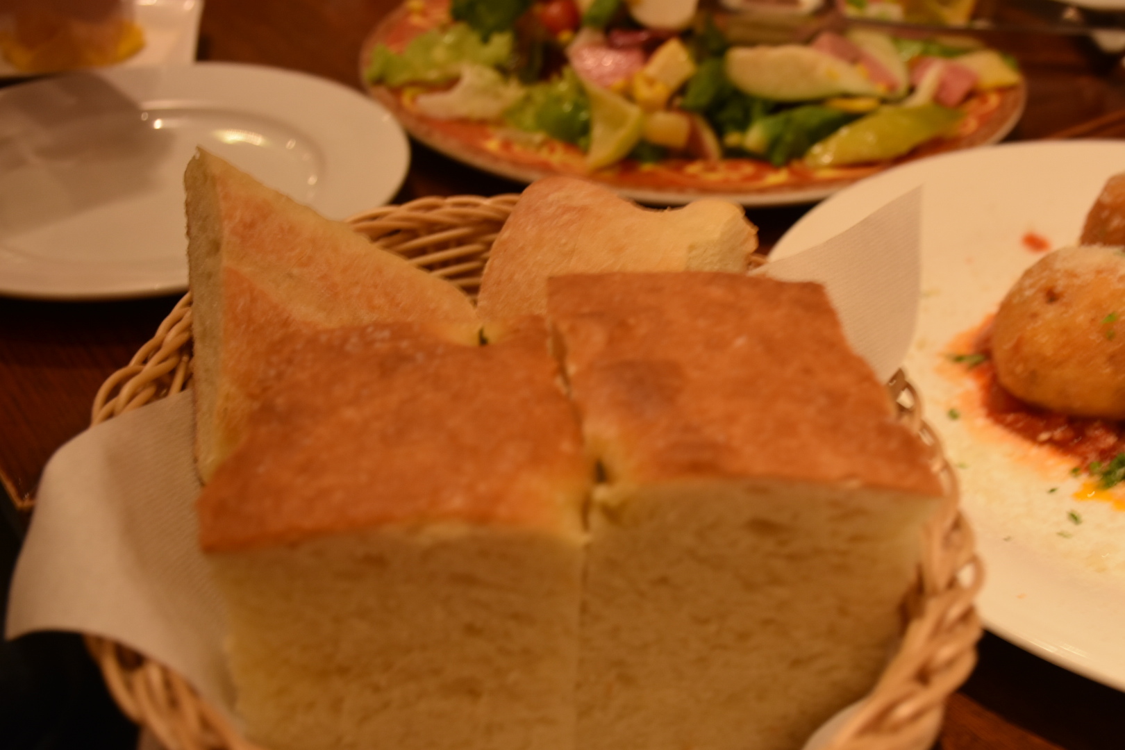 食べ歩きの巻_d0240469_18021617.jpg
