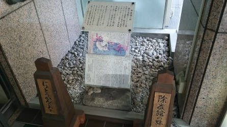 e0345320_18051531.jpg