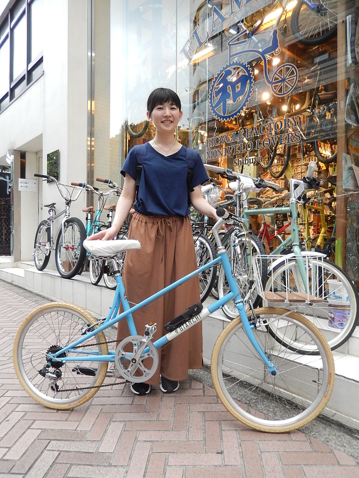 8月5日　渋谷　原宿　の自転車屋　FLAME bike前です_e0188759_1815870.jpg