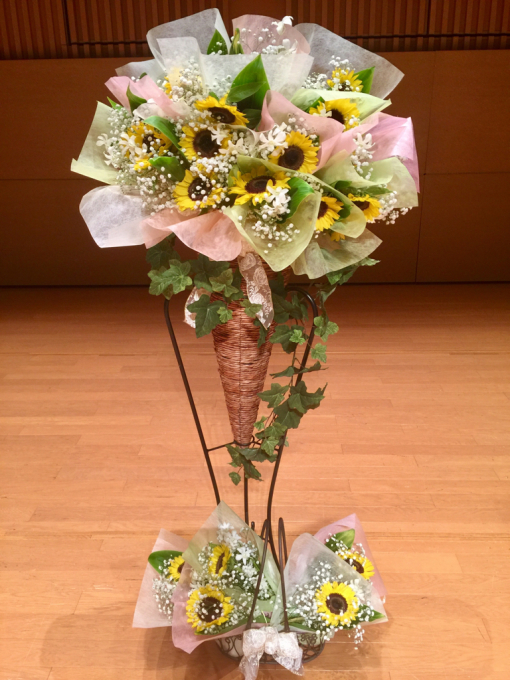 バイオリン発表会の花 お花は幸せの贈りもの Sweet Lees
