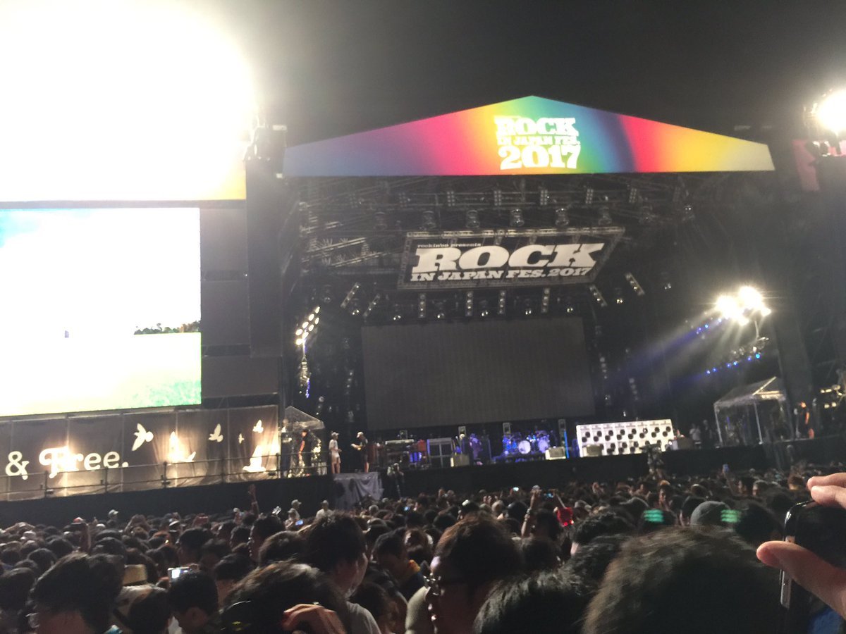 ロッキン2017初日感想　B\'zはロックスター　スカパラのサプライズゲスト奥田民生　日本の曲はダサい病_d0352145_18101142.jpg