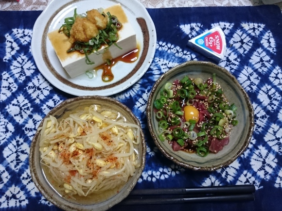 8/6夜勤明け ヱビスビール500ml + カナダ産馬肉赤身細切り(生食用)+豚生姜焼き定食_b0042308_16294559.jpg