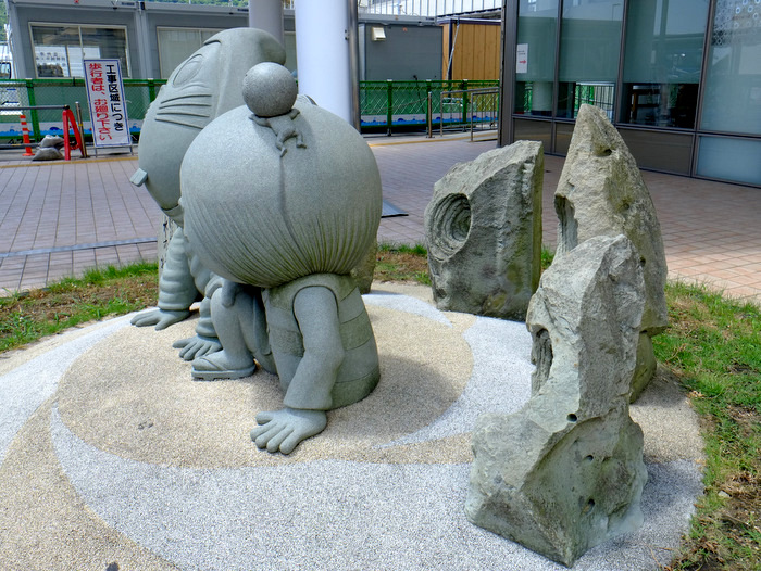 「帰りたくなくなる島、隠岐の島へ! 隠岐そば、和カフェ、神社巡り」_a0000029_11583850.jpg