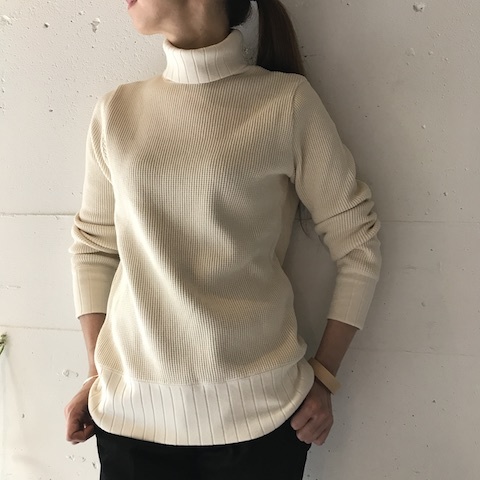 ナチュラル　の　ハイネック　Nigel Cabourn_d0364239_18522393.jpg