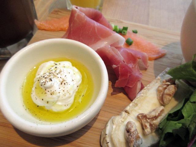 【le pain quotidien】意識高い系のサーフ＆ターフブランチ【東京ミッドタウン】_b0009849_1926485.jpg