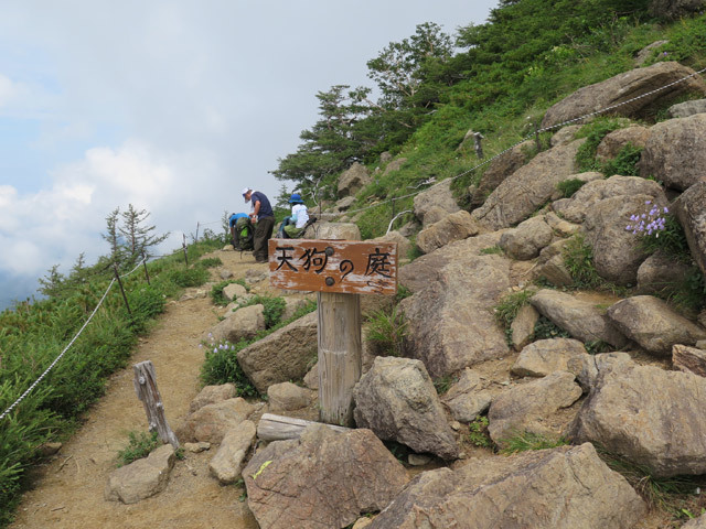 2017年8月4日～5日　朝日岳・雪倉岳周回（２日目：朝日小屋～雪倉岳～蓮華温泉）_c0116856_19590396.jpg