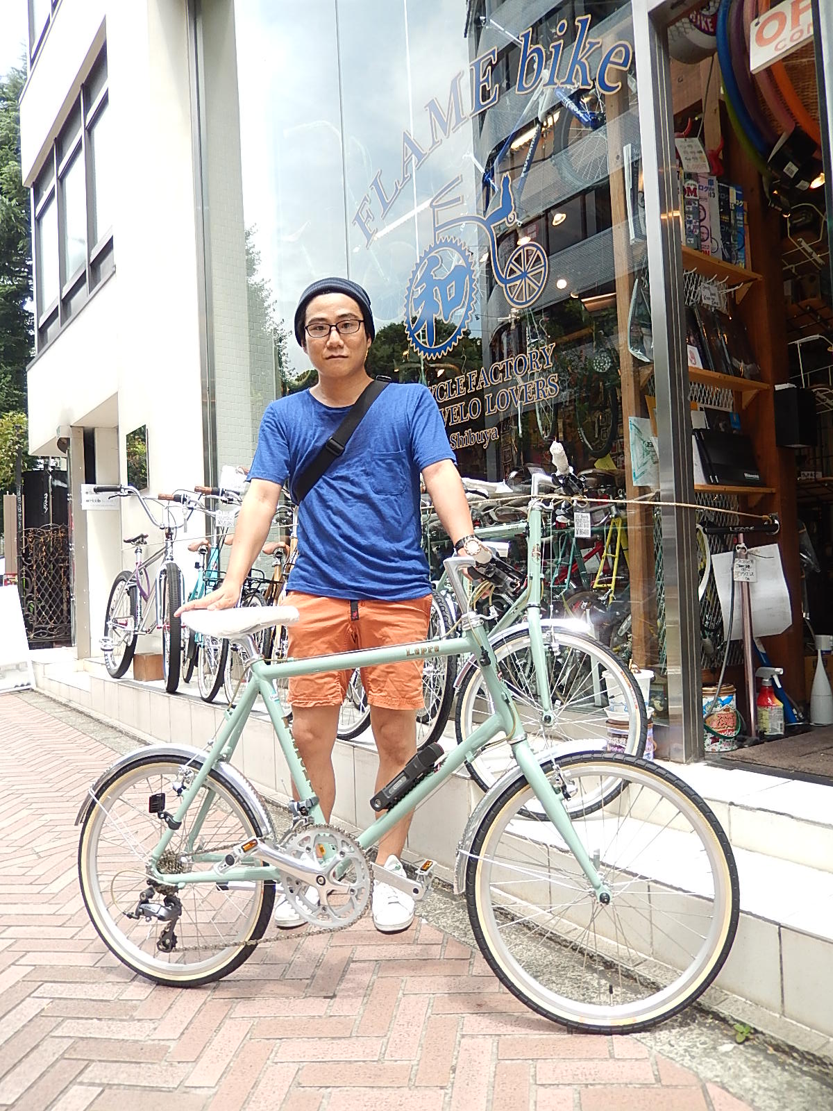 8月8日 渋谷 原宿 の自転車屋 FLAME bike前です_e0188759_18222138.jpg