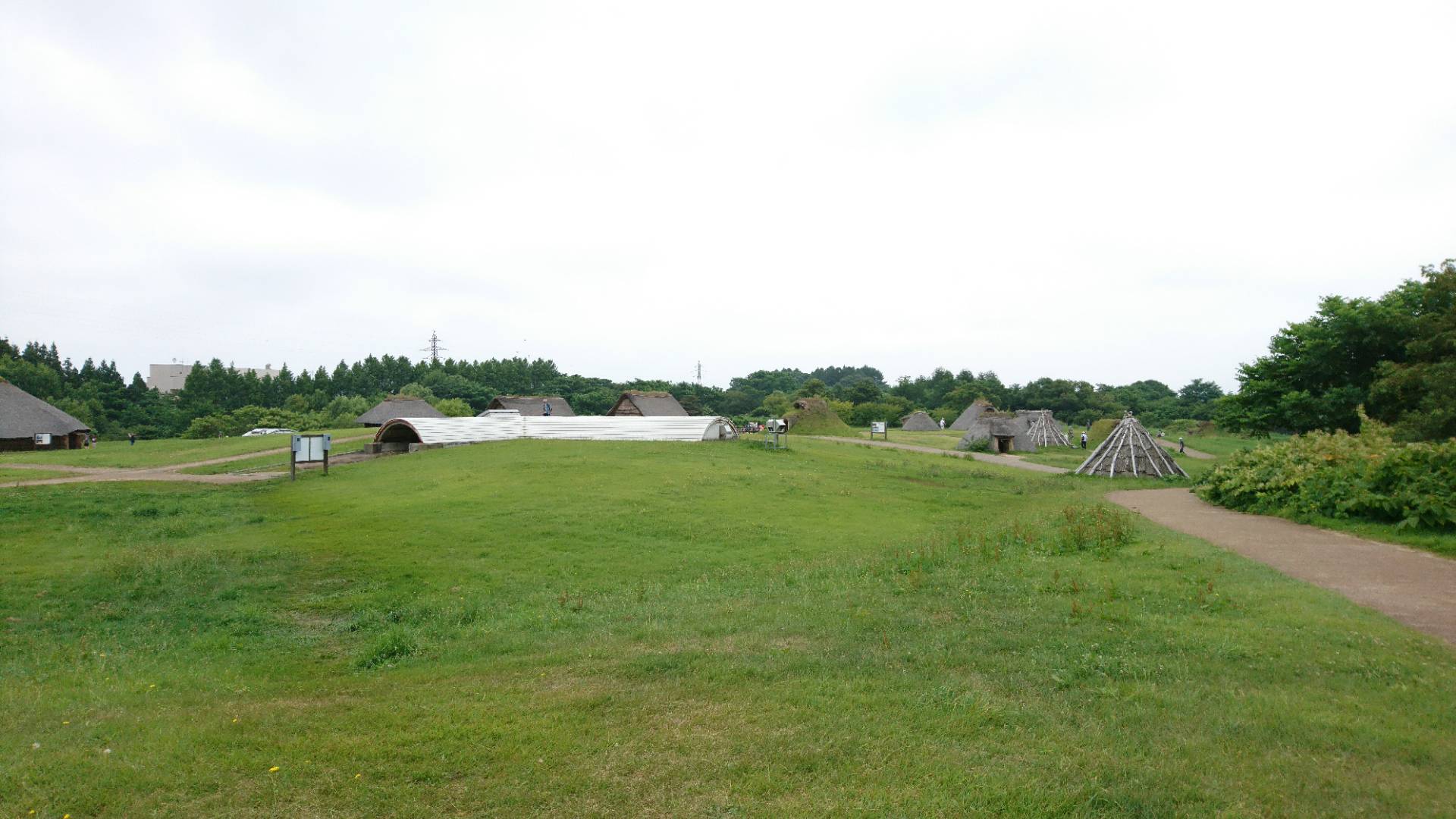 夏輝津軽 参・奥入瀬渓流、三内丸山遺跡、青森県立美術館_c0002171_22165412.jpg