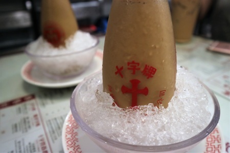 アガる香港おすすめ旅ガイド！ 「十字冰室」の記事がアップされました_c0135971_17531341.jpg