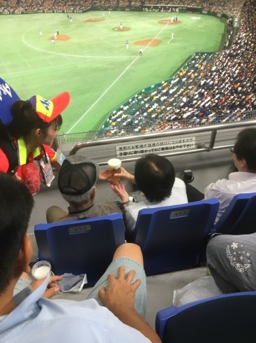 連携プレー_b0199487_09411858.jpg
