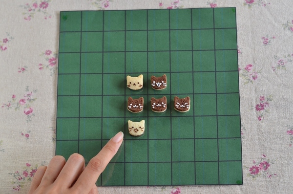 世界猫の日　猫オセロクッキー　　Homemade Cat\'s Othello Cookies on International Cat Day_d0025294_13093748.jpg