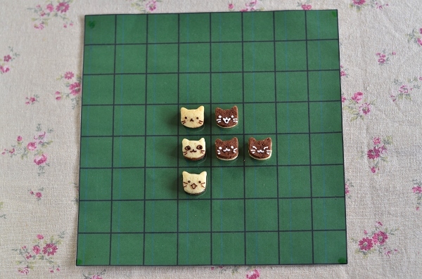 世界猫の日　猫オセロクッキー　　Homemade Cat\'s Othello Cookies on International Cat Day_d0025294_13103279.jpg
