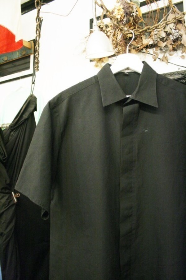 生か歯科　(入荷　半袖シャツ　リネンシャツ　オーバーシルエットシャツ)_f0180307_22051484.jpg
