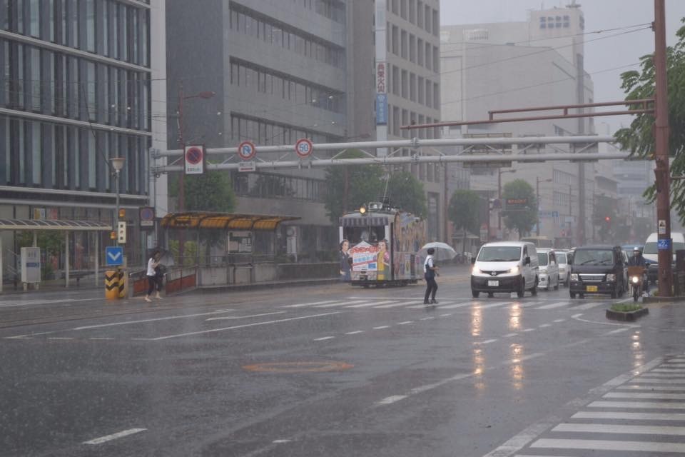 ○2017とさでん交通　よさこい花電車「龍馬と踊る夏」運行中_f0111289_07303838.jpg