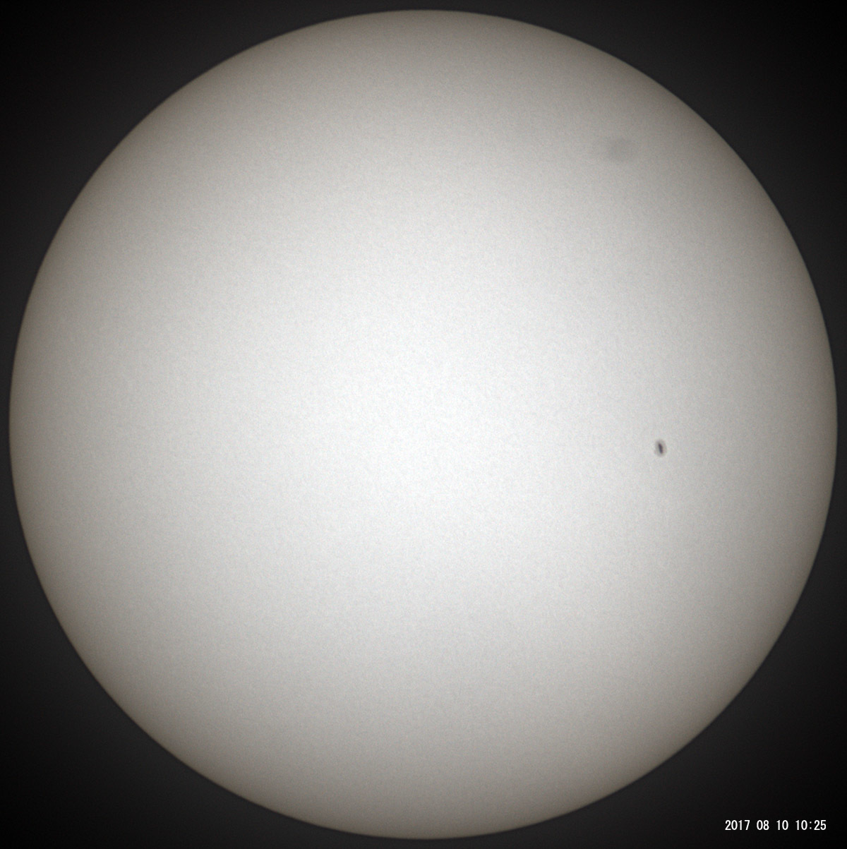8月10日の太陽_e0174091_13403317.jpg