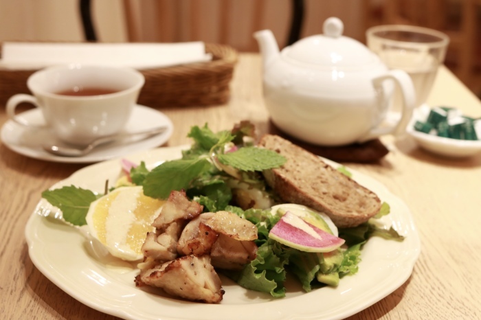 *Afternoon Tea TEAROOM* 〜ハニーチキンとアボカドのサラダプレート〜_f0348831_11243680.jpg