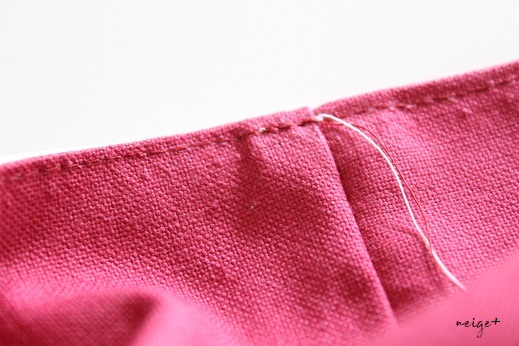 小物作りにミシンの上糸と下糸の色が違う場合の糸始末が綺麗に仕上がる方法♪_f0023333_22090202.jpg