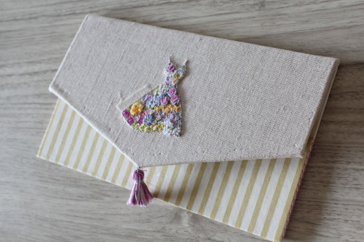 刺繍 「花いっぱいのドレス」にチャレンジ!_c0141025_00052426.jpg
