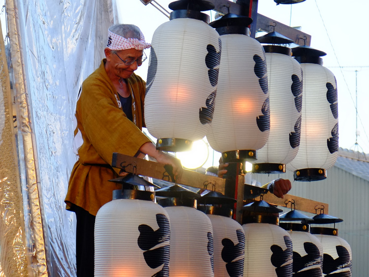 「三重県桑名市 400年続く奇祭、石取祭」_a0000029_1559281.jpg